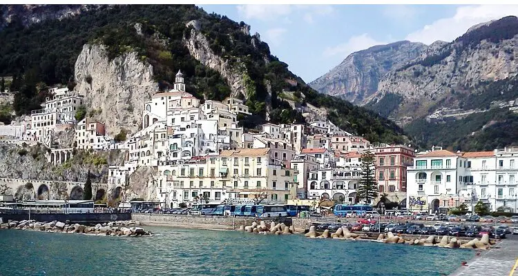 amalfi-coast-laurito