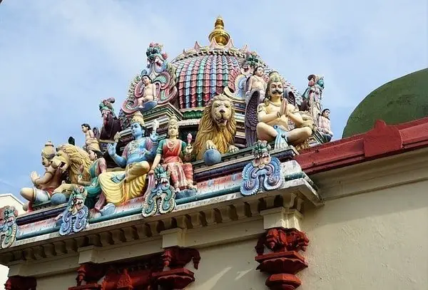 temple buddha sculpture