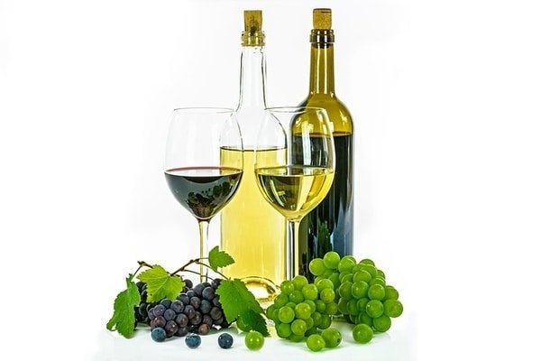 red white wine bottle