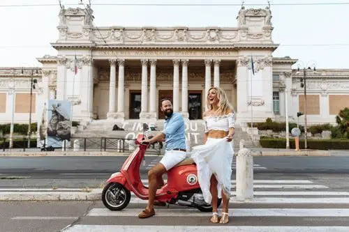 italian couple vespa