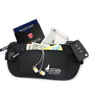 travel-gift-ideas-for-men-money-bag