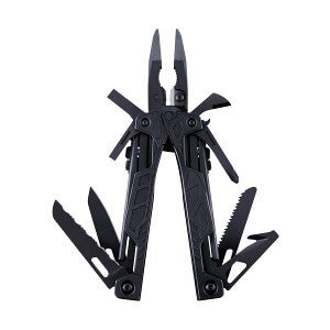 travel-gift-ideas-for-men-multi-tool