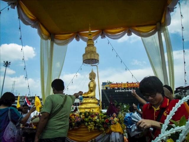 Songkran parade thailand new year