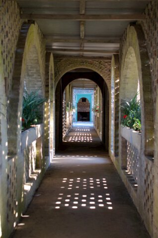 The foreboding feeling of Atalaya disappears once you are inside the courtyard.