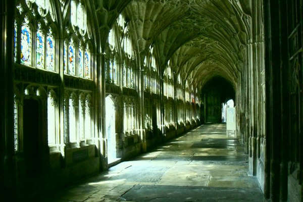 things-to-do-in-the-cotswold-gloucester-cathedral