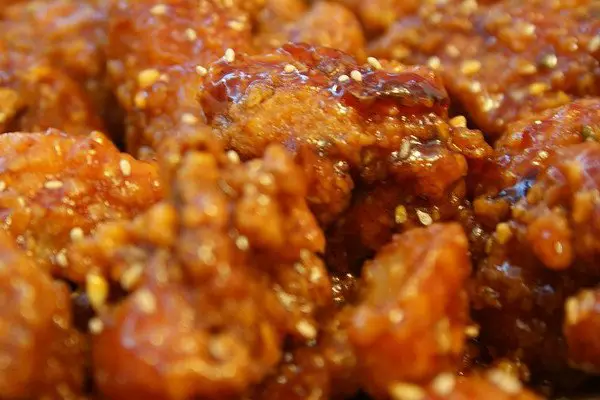 exploring-night-market-food-in-taiwan-fried chicken