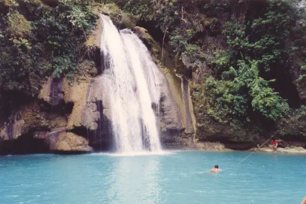 nine-stops-in-cebu-philippines-tumalog-falls
