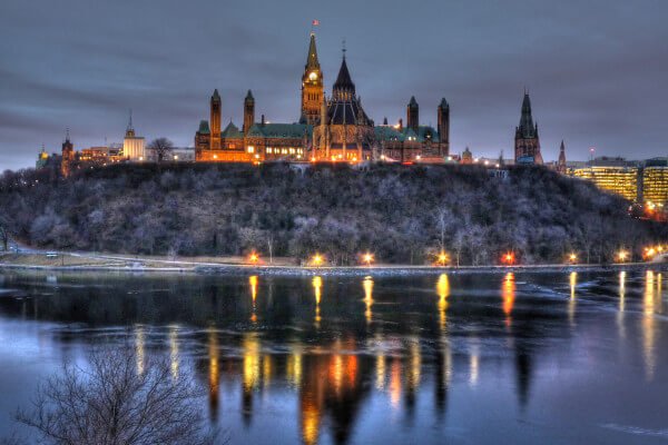 awesome-things-to-do-in-ottawa-parliament-hill