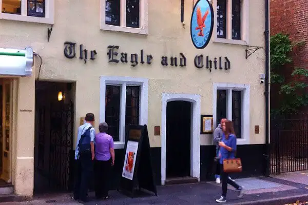 five-fun-historical-places-in-oxford-eagle-and-child