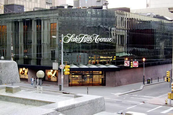 Saks_Fifth_Avenue