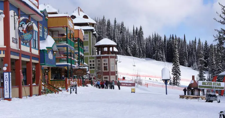 best-ski-resorts-in-canada