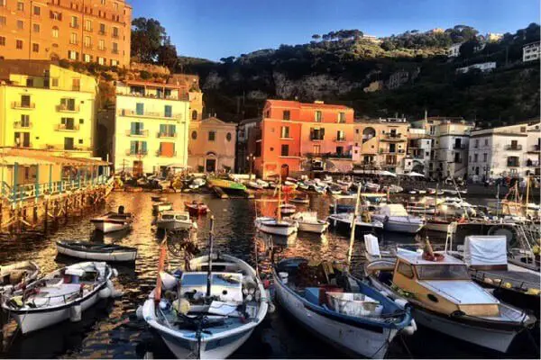 sorrento-harbour