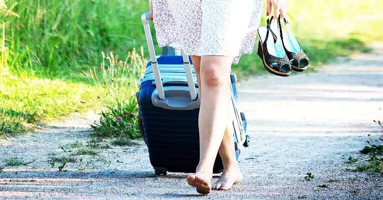 Right Way to Choose Your Suitcase