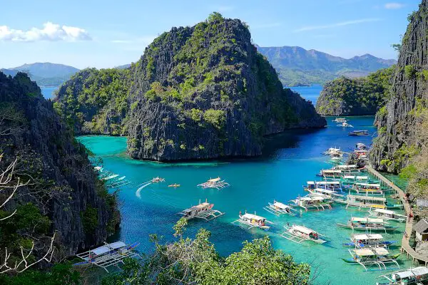 best-destinations-to-visit-in-the-philippines-coron