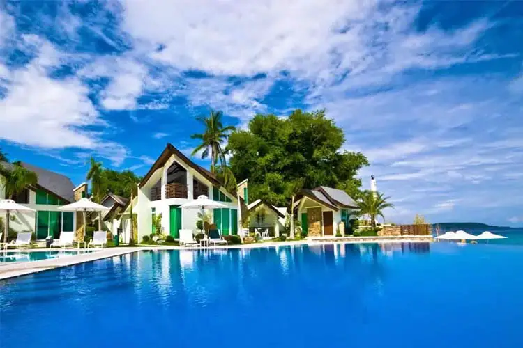 Acuatico Beach Resort & Hotel