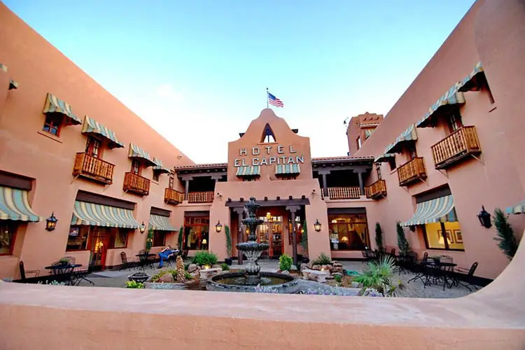 The Hotel El Capitan